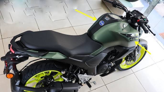 Yamaha FZS V4