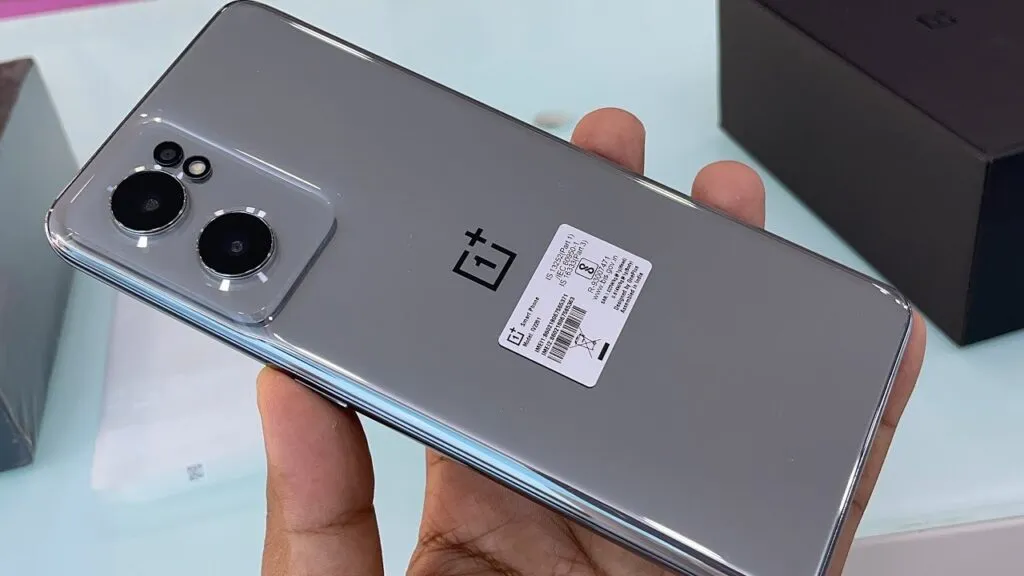 OnePlus Nord 2T